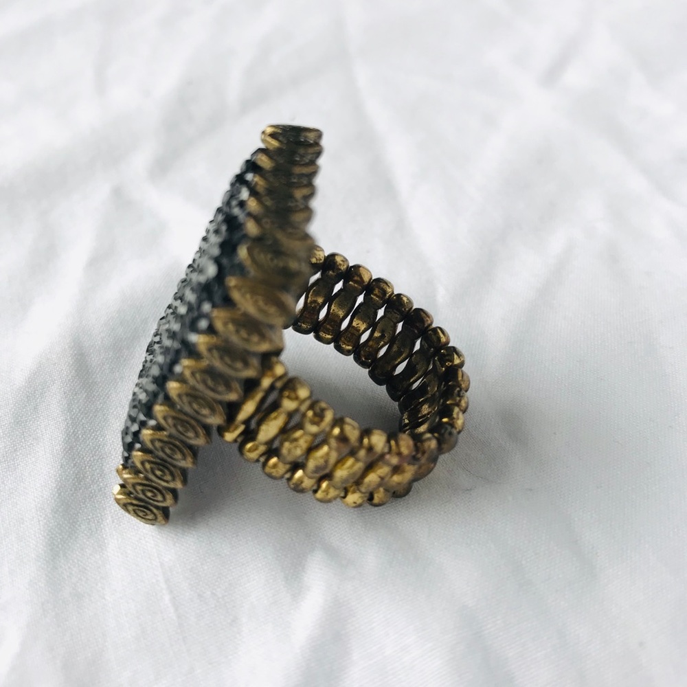 Ring - Picture 2 of 4